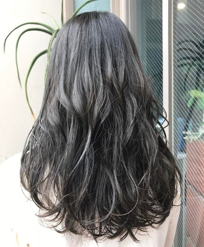 tóc màu xám
